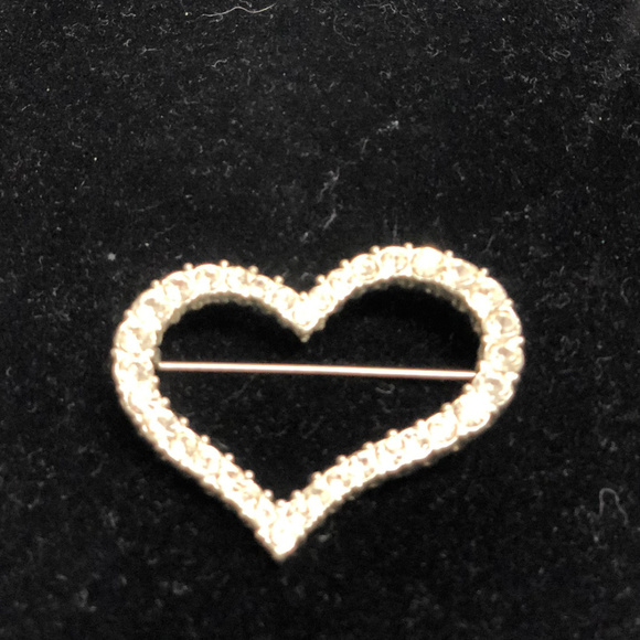 Diamond Heart Pin - Picture 5 of 5